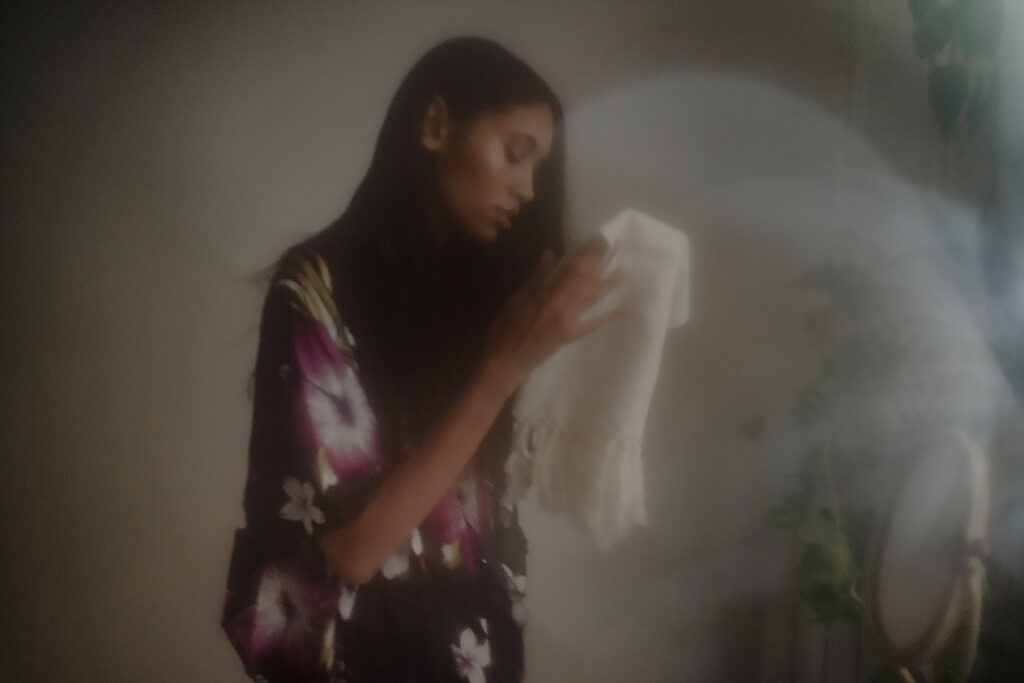 Gauguin donna asciugamano